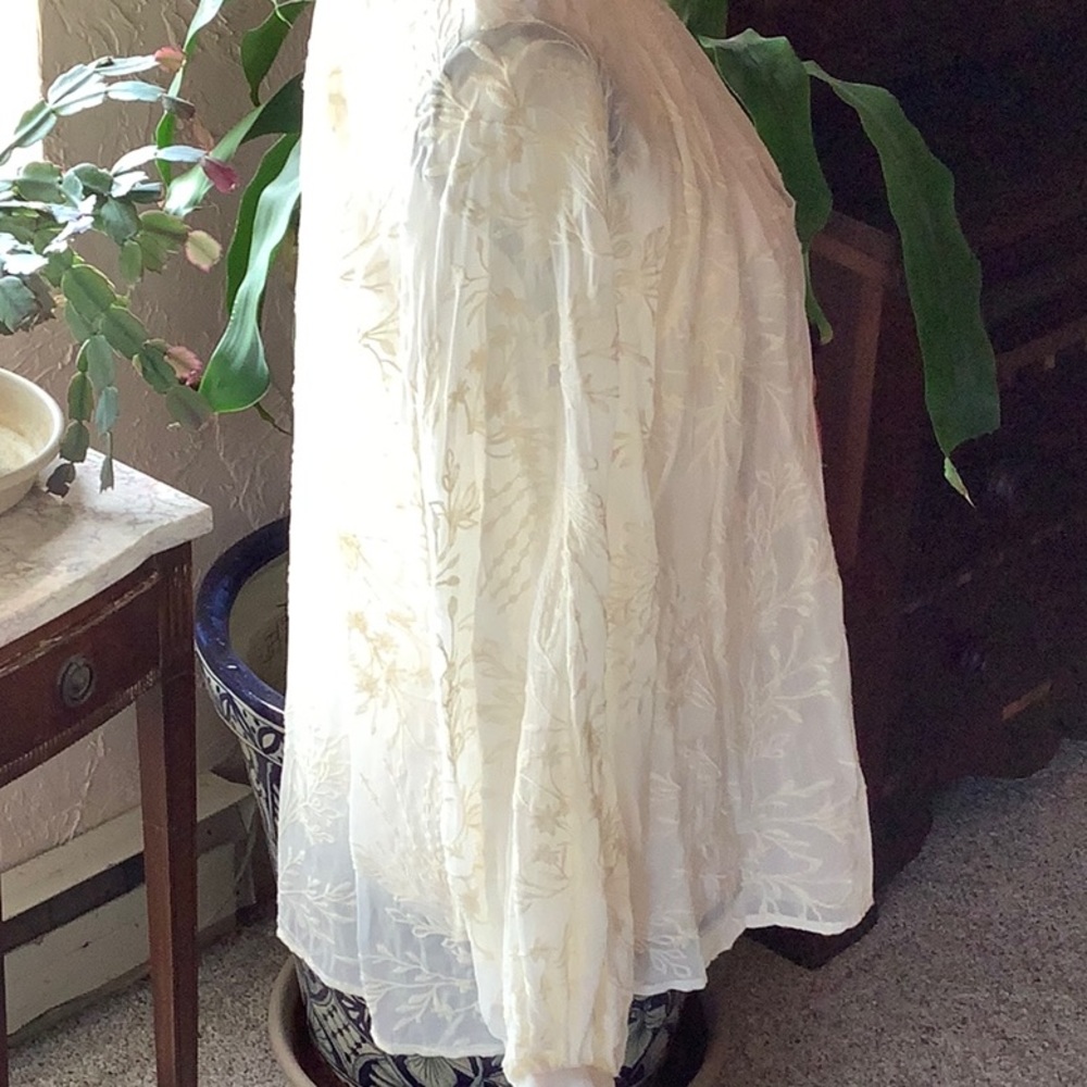 NWOT Johnny Was Rosanna Embroidered Top in Antique White - Picture 4 of 8